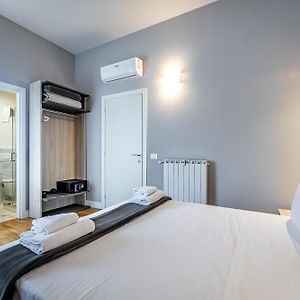 Private Bathroom Triple Room